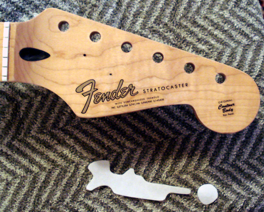 RubyBurst_Strat_05_08__HeadStock_00