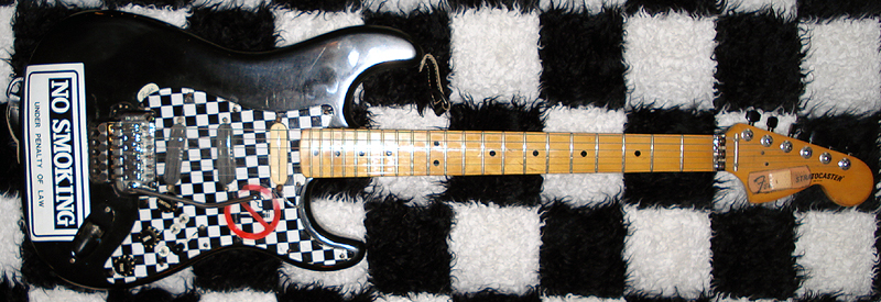 Black_Checker_Strat_1024_00