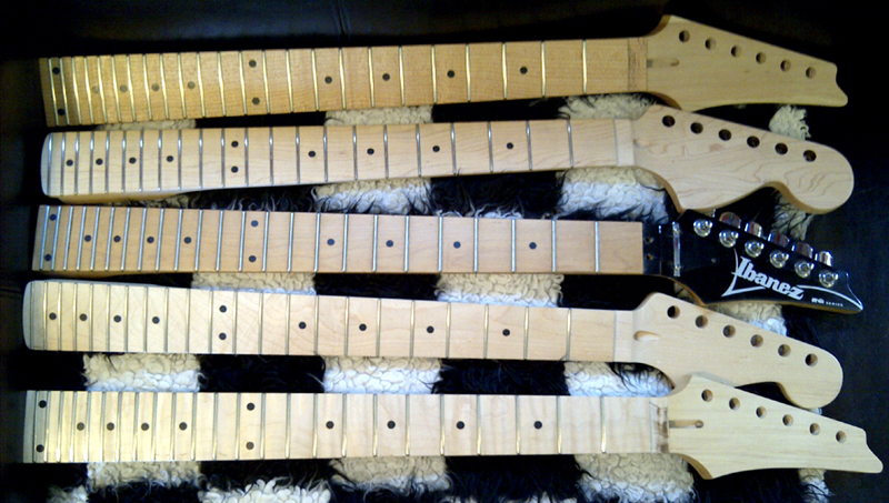 Necks_Maple