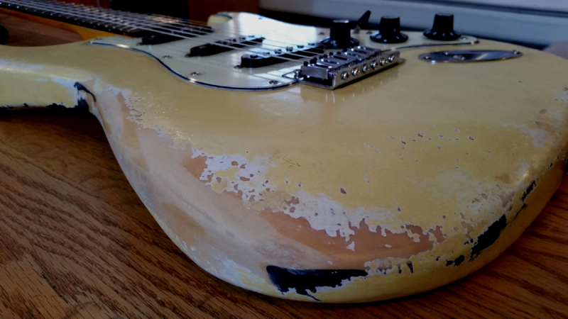 Yeller_Beater_Strat_2000_01