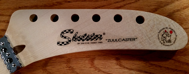 ZUUL_CHECKER_FRANK_BANANA_NECK_HeadStock_2000_00